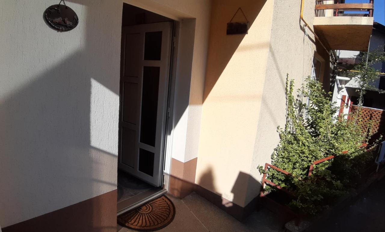 Casa Ultracentral Suceava Villa Exterior photo